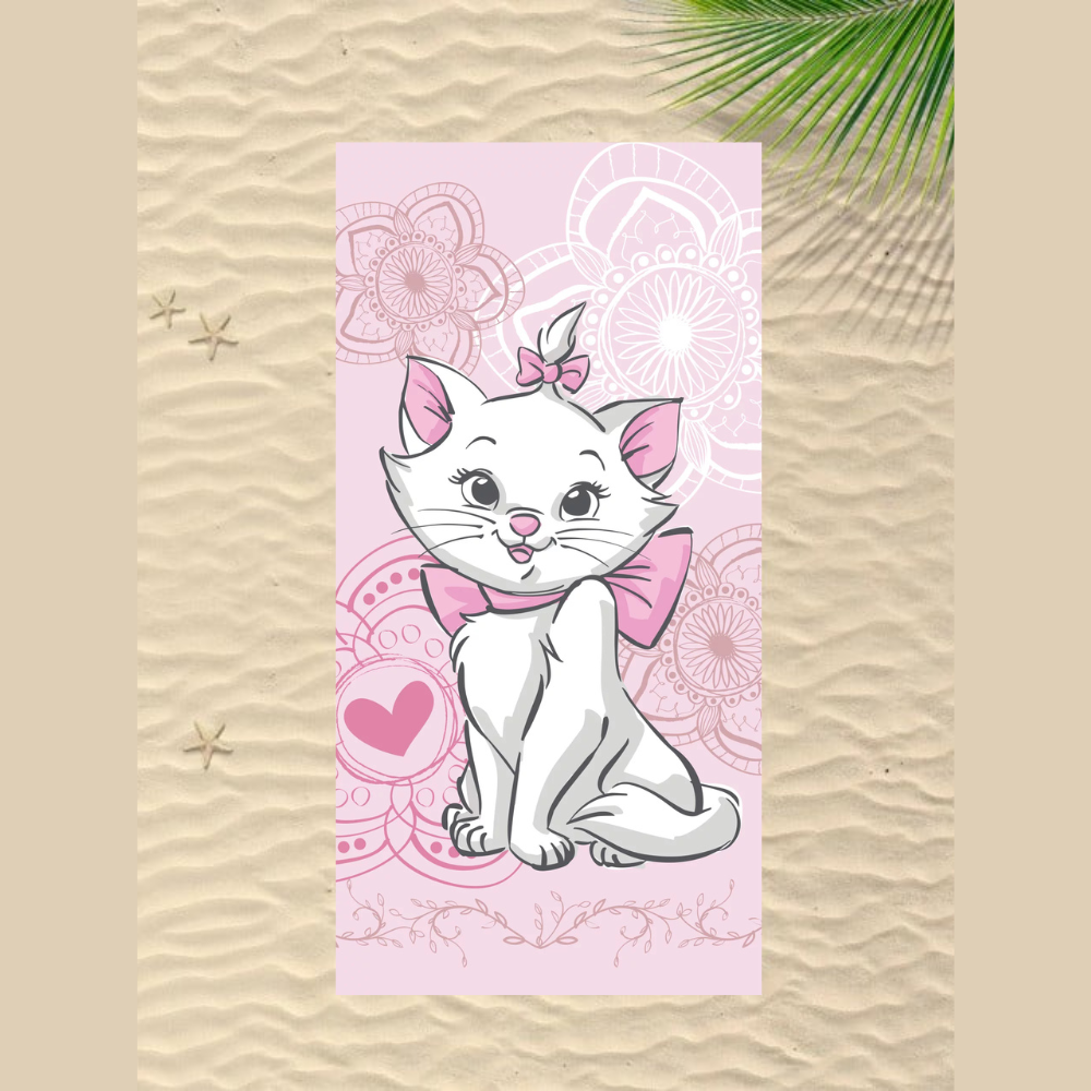 Памучна детска хавлия за плаж Marie Aristocat с изображение на котето Мари.