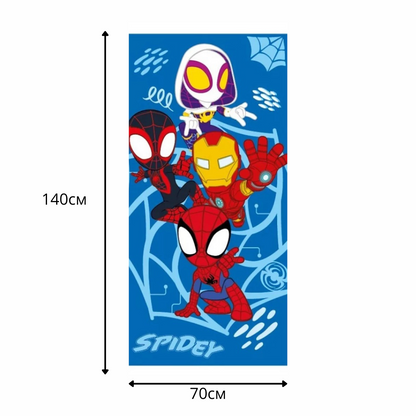 Детска хавлия за плаж Спайди с ярки изображения на любимите супергерои.