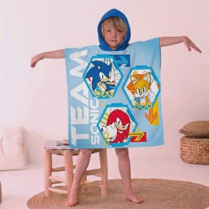 Детско пончо за плаж Sonic с героите от Team Sonic, идеално за деца след плуване или на плажа.