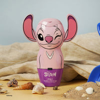 Детски шампоан и душ гел Stitch 2 в 1 в кутия с игривия герой Стич на фона на морски раковини.