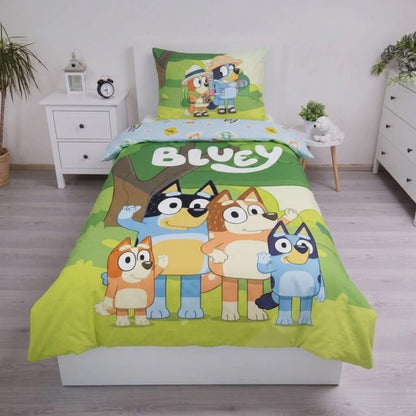 Детско двулицево спално бельо Bluey с Блуи и Бинго, размер 140 х 200 см, 100% памук.