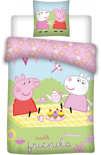 Детско спално бельо Peppa Pig с цветен дизайн и размери 100 х 135 см, идеално за детска стая.