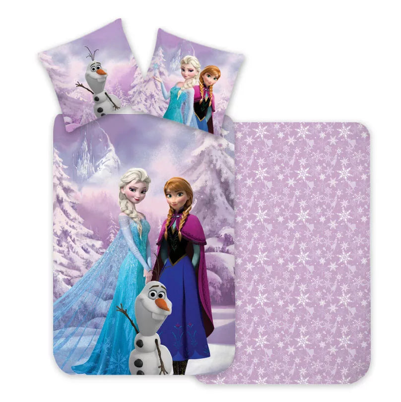 Лилаво детско спално бельо Frozen с Елза, Анна и Олаф на снежен фон, плик 100x135 см и калъфка 40x45 см, 100% памук