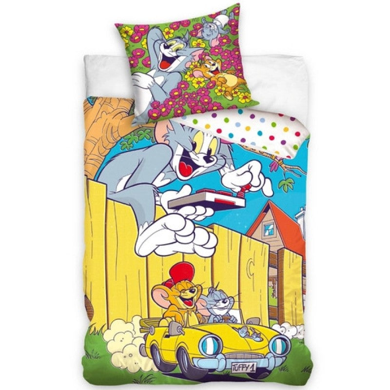 Детско двулицево спално бельо Tom & Jerry с весели анимационни герои и ярки цветове.