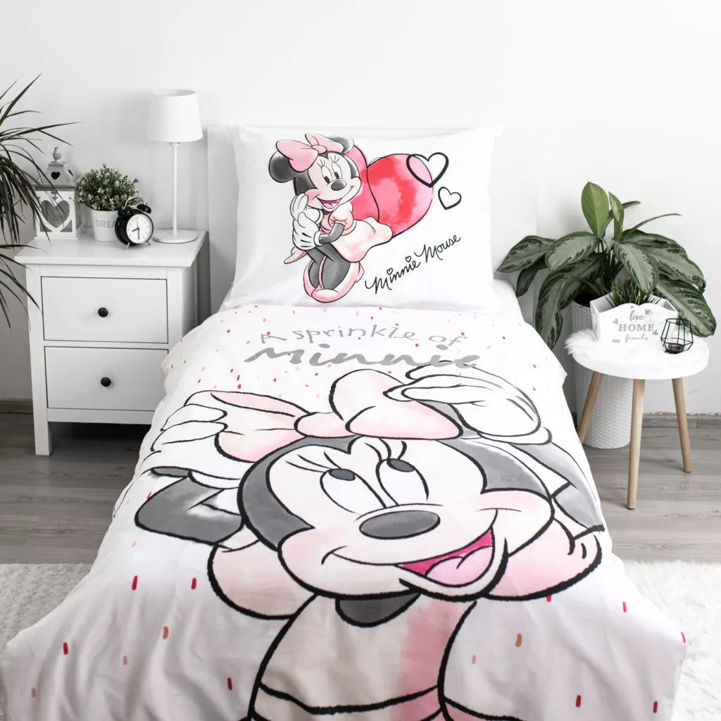 Детско спално бельо Minnie Mouse, обратна страна в розово със сърца, 100% памук
