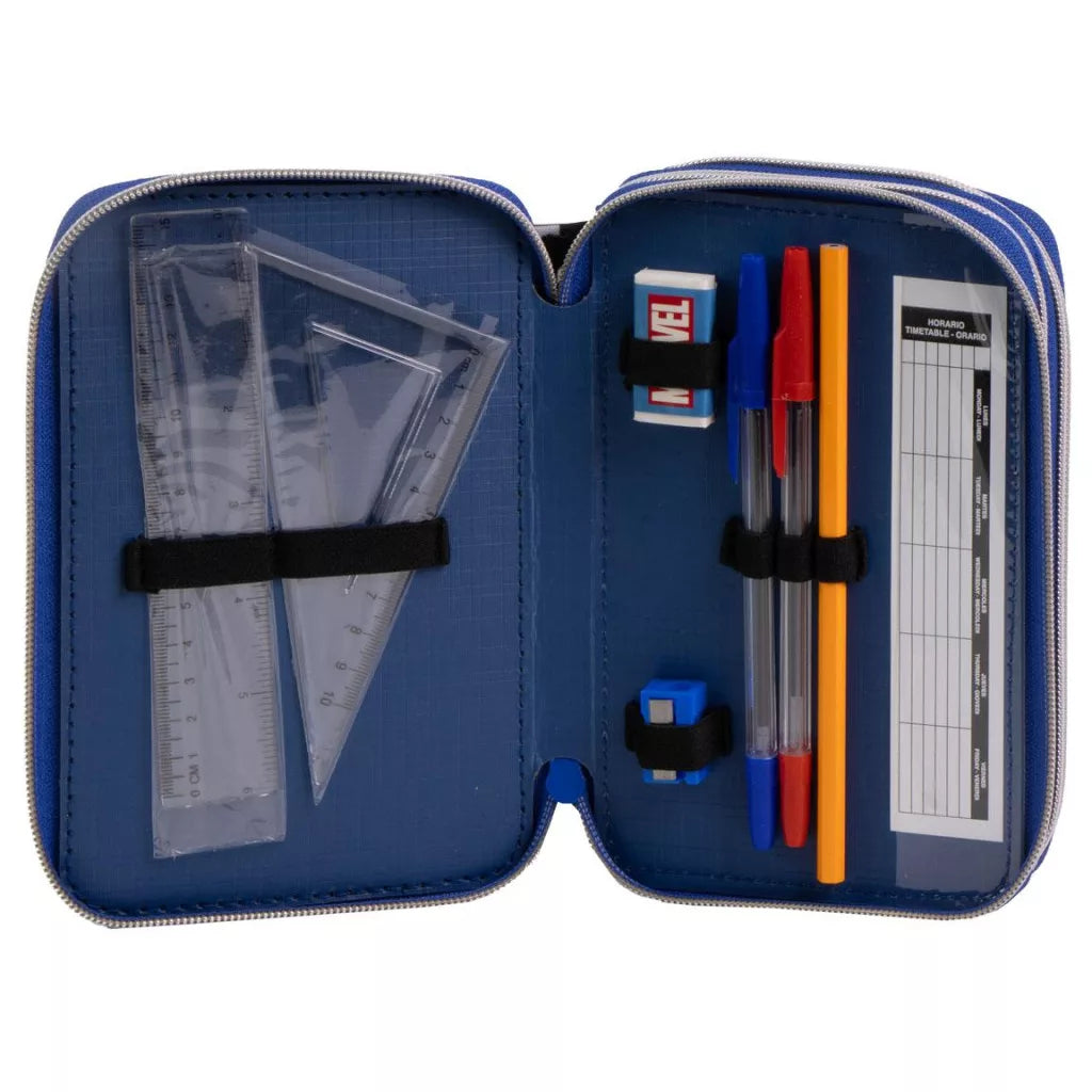 Ученически несесер Avengers - с 3 ципа, пълен с ученически принадлежности и столуетни инструменти.