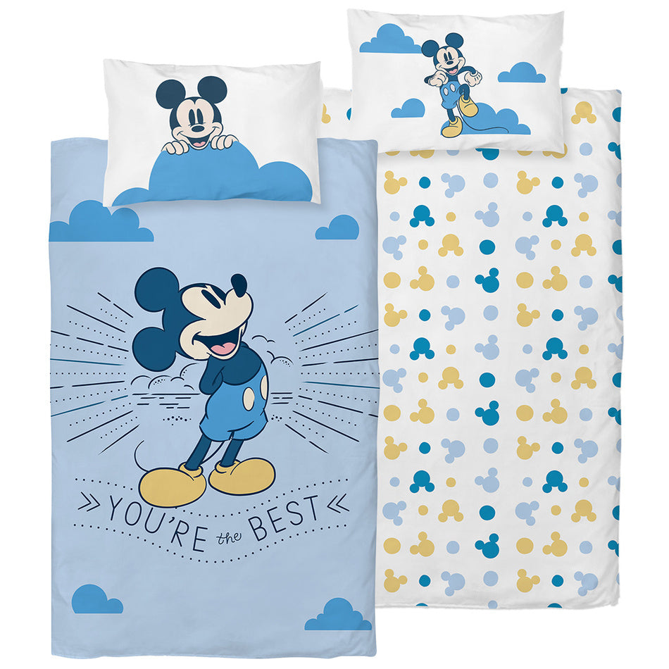 Детско спално бельо Mickey Mouse с включени възглавници и цветен дизайн, перфектно за комфорт на децата.