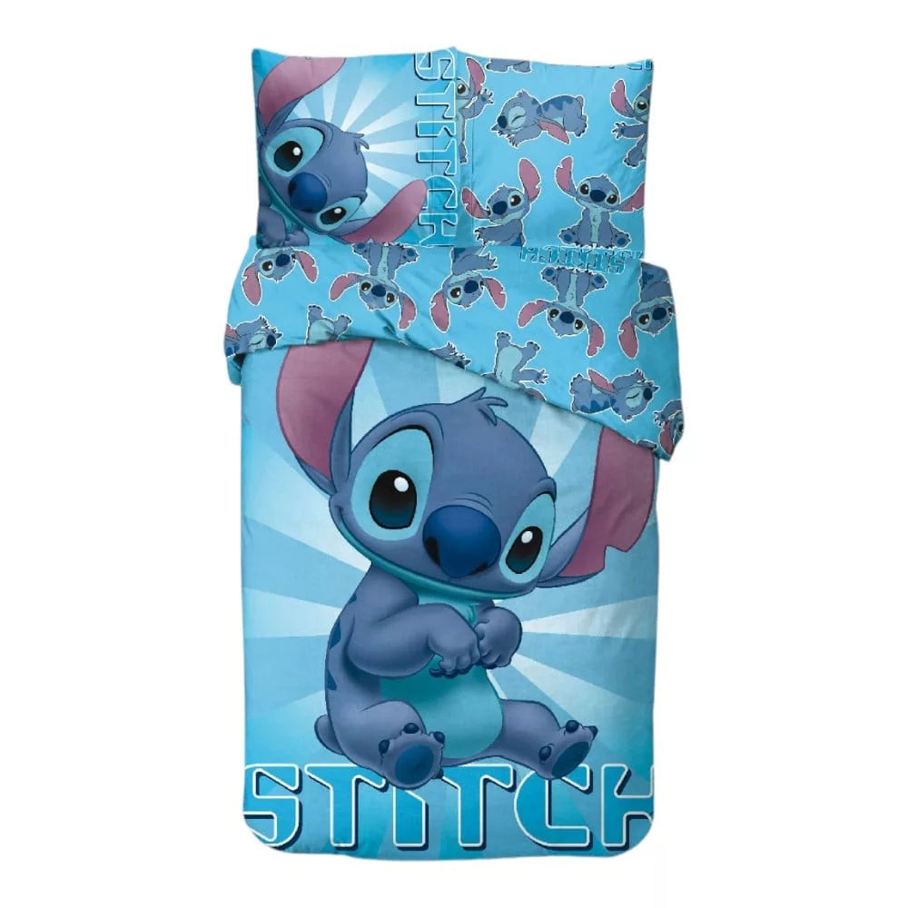 Детско двулицево спално бельо Stitch с героите от анимацията, идеално за детска стая.