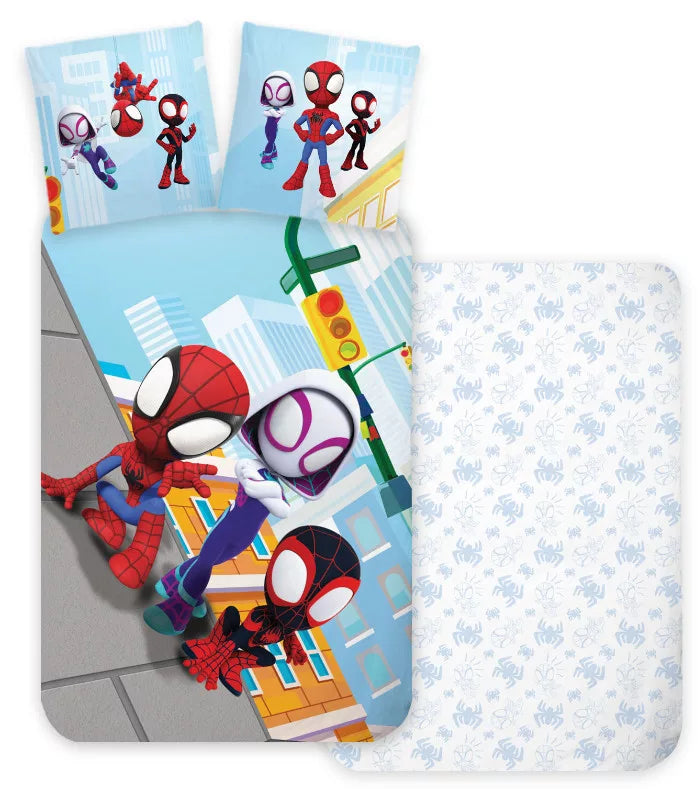 Детско спално бельо Spidey с весели герои от Спайдърмен и цветни графики.