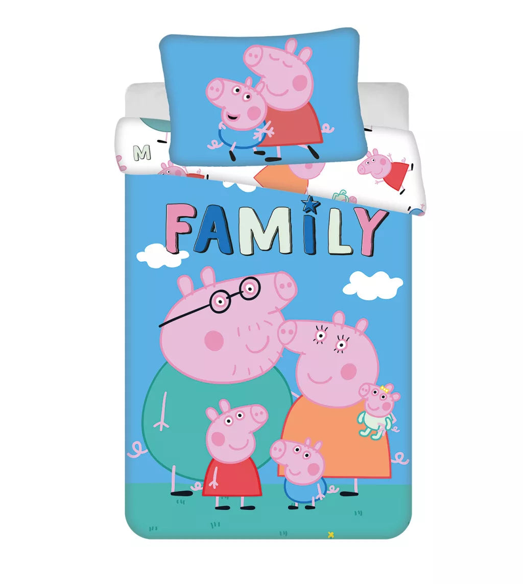 Детско спално бельо Peppa Pig с приказен дизайн на семейството на прасенцето Пепа.