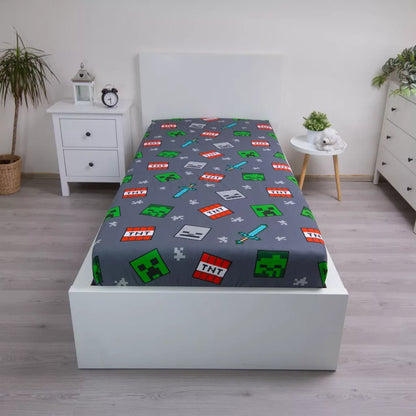 Долен чаршаф с ластик 90/200 Minecraft на легло с детски мотиви от играта Minecraft.
