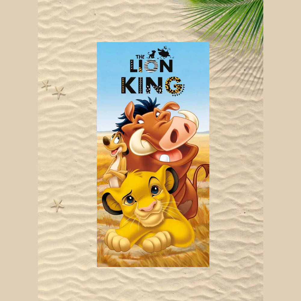 Памучна плажна хавлия за плаж The Lion King с изображения на Симба, Тимон и Пумба.